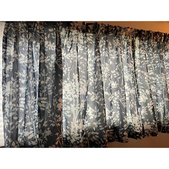 Vintage 70s pleated curtain, blue, white, soft pink floral, bedroom panel, for 1 - Picture 2 of 9
